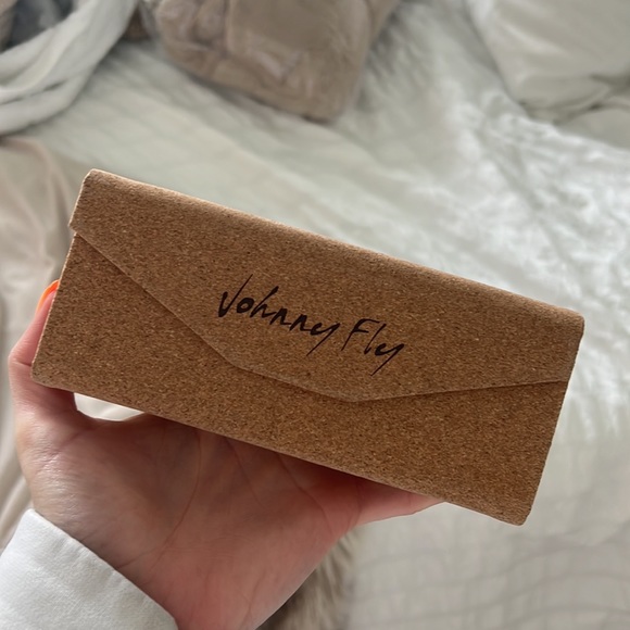 Sunglasses - Picture 5 of 7